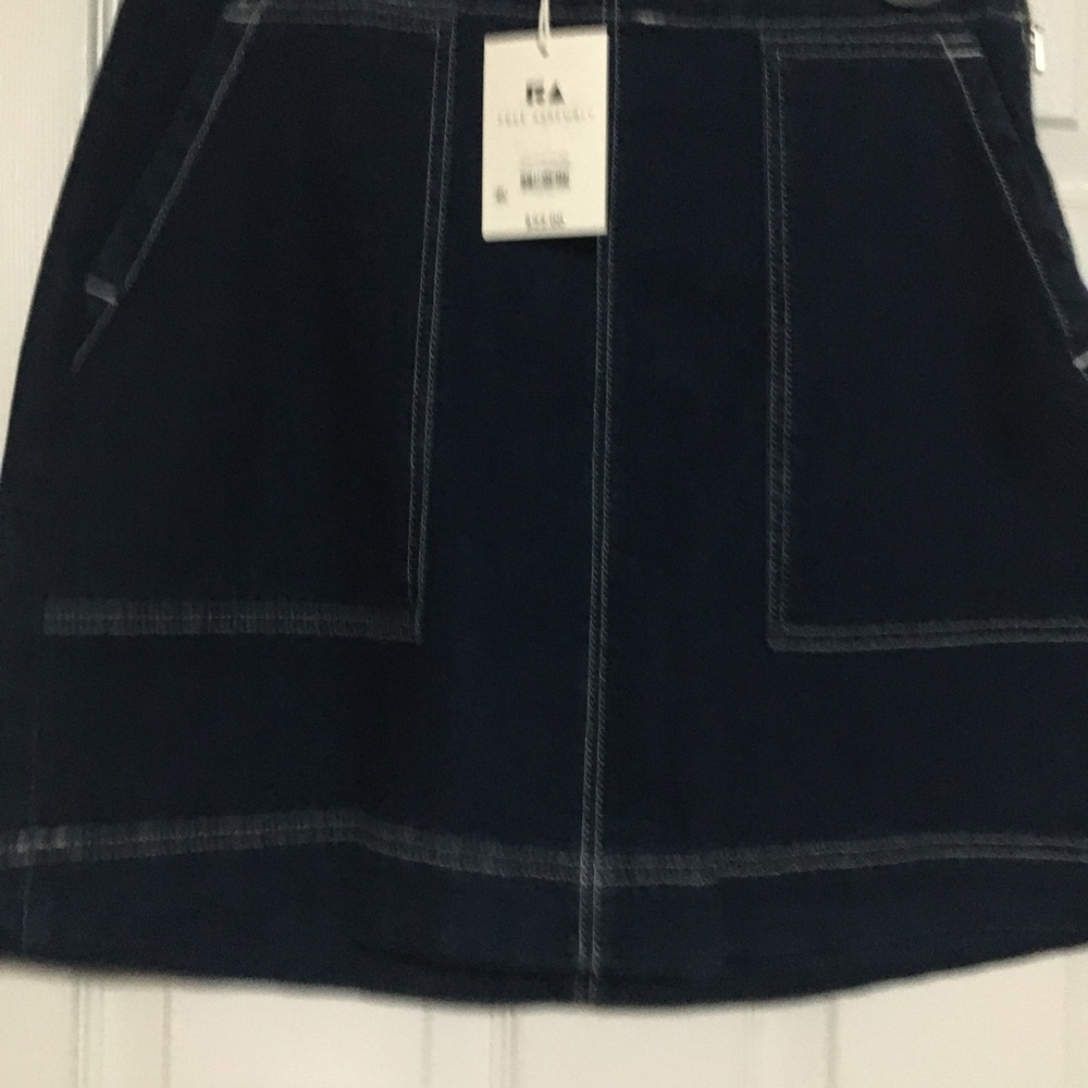Free Assembly Women's A-Line Dark Wash Blue Denim Skirt, pockets , NWT
